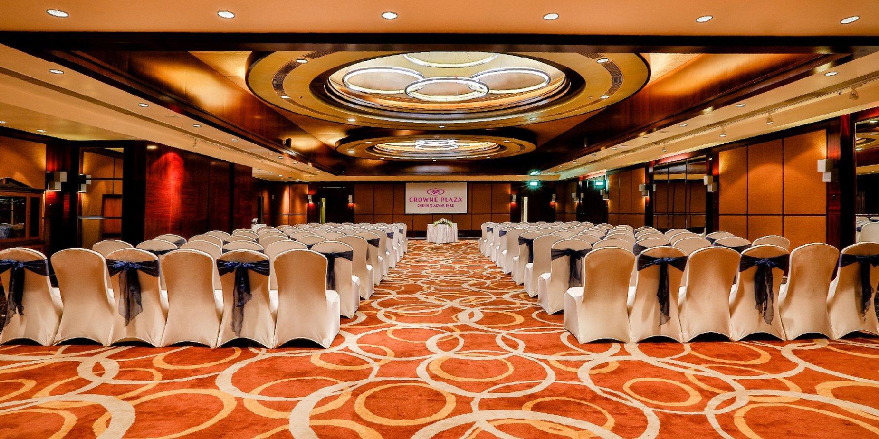 होटल Crowne Plaza Adyar Park, An Ihg
